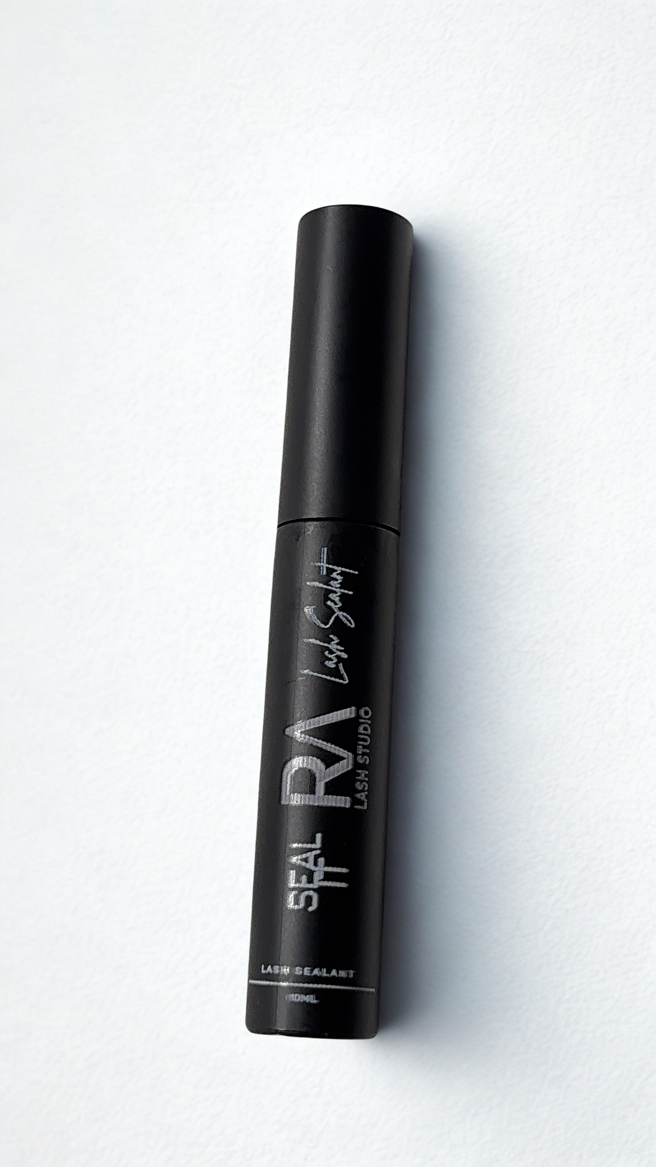 “SEAL IT” lash sealant